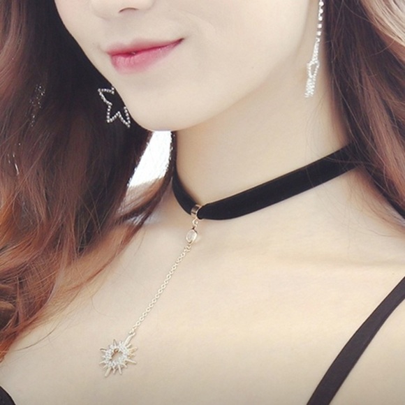🌟 Lovely velvet lariat starburst sun choker ☀️ - Picture 2 of 8